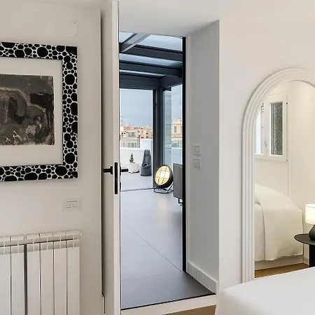 Femi Roof Apartament *